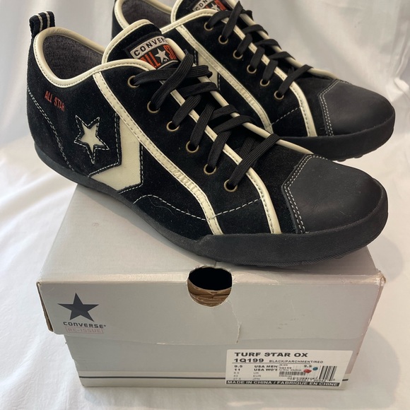 MENS NEW IN THE BOX SNEAKERS
Never worn
Size on Box - Picture 3 of 5